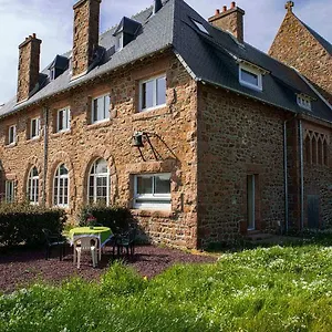 Bed & Breakfast Le Presbytere Du Talbert, Pleubian