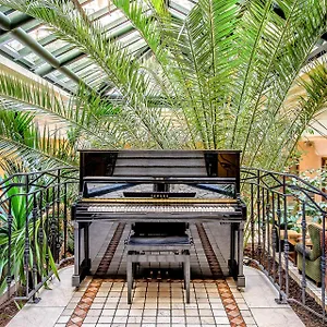 https://villa-beaumarchais.fr-paris.fr